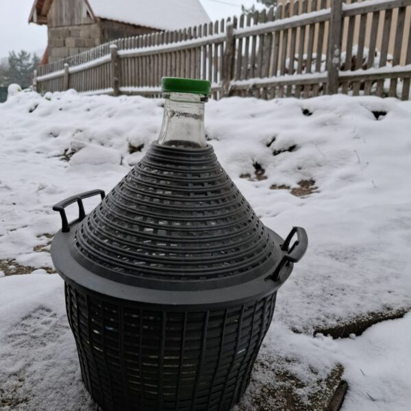 Domaća kalinovačka rakija od jabuke 0,75l